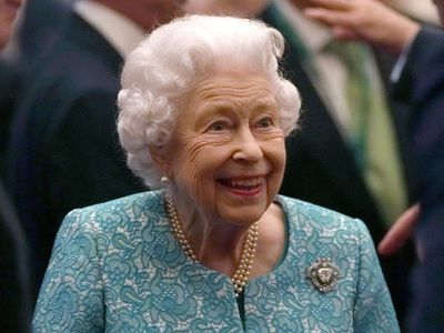 Queen’s adviser ‘became her hairdresser’ during lockdown