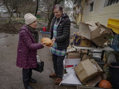 Feeding a city under siege: Meet the volunteers who saved Chernihiv civilians from starvation