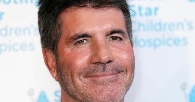 Simon Cowell tucks into classic snack at home to avoid eating in public