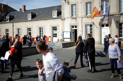 In a small French village, Le Pen threatens Macron's re-election