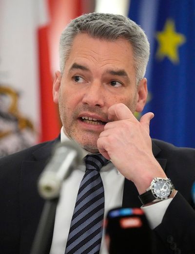 Austrian chancellor tells Putin to end Ukraine war