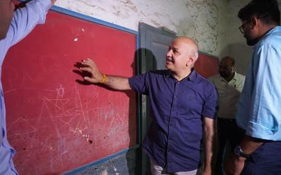 Sisodia ups ante, slams ‘Gujarat education model’