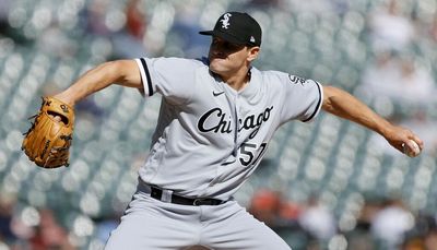 White Sox’ 30-year-old rookie Tanner Banks breathing it all in