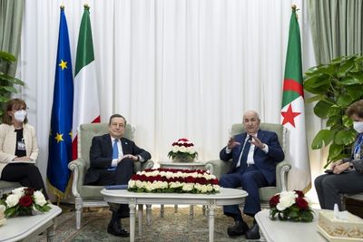 Italy PM signs Algeria gas deals to reduce Russia reliance