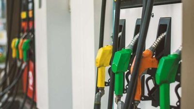 Illinois Will Fine Gas Stations That Don't Advertise Delayed Gas Tax Hike