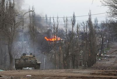 Mariupol’s last defenders braced for ‘death or capture’ as ‘ammunition runs low’