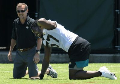 Jags waive second-year LB Dylan Moses