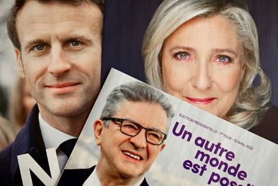 In new shake-up, French politics fragments into three blocs