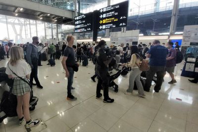 Suvarnabhumi adds more hotel counters amid reports of chaos