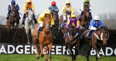 Jockey Major Charlie O’Shea airlifted to Bristol hospital after Wincanton fall