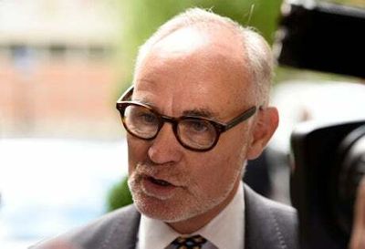 Tory MP Crispin Blunt apologises for statement defending MP guilty of sex attack
