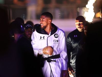 Anthony Joshua vs Oleksandr Usyk ‘very difficult’ to stage in UK, Eddie Hearn admits