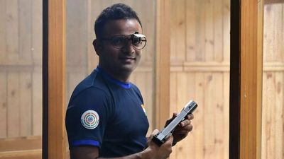 'I am not that old': On a comeback trail, pistol ace and Olympic medallist Vijay Kumar returns to India squad