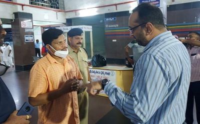 Andhra Pradesh: Bodies of train accident victims sent to their native places in Assam, West Bengal