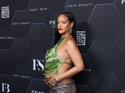 Rihanna reveals she sometimes forgets she is pregnant - ‘I’ll walk past my reflection and be like: Oh sh*t!’