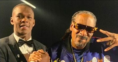 Israel Adesanya recalls "smoking up" with Snoop Dogg after Mike Tyson's comeback
