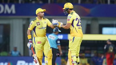 IPL 2022: Dube, Uthappa power CSK to 216/4 against RCB