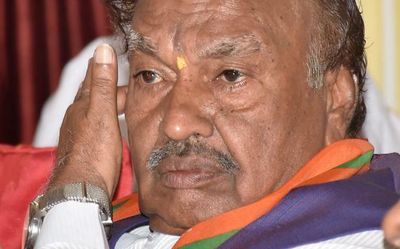 Eshwarappa rules out resignation; says no contract was awarded
