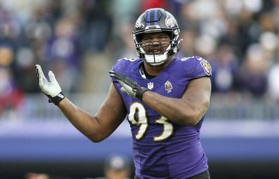 Grading the Ravens’ re-signing of DL Calais Campbell