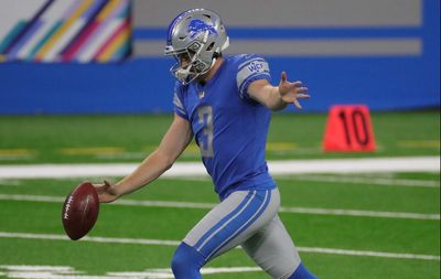 Lions P Jack Fox signs his ERFA tender offer