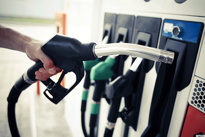 Don’t Expect Gasoline Prices to Fall Quickly