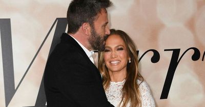 Jennifer Lopez was having bubble bath when Ben Affleck made very romantic proposal