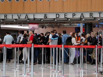 Easter chaos for Sydney airport travellers