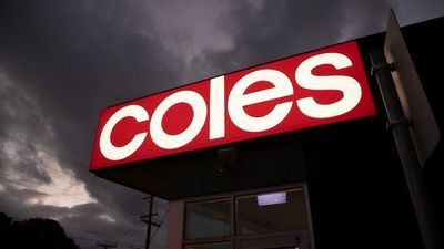 Coles recalls baby spinach packets sold in NSW, ACT and Queensland supermarkets
