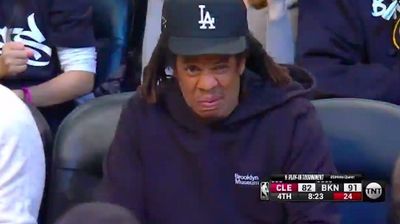 Jay-Z had a priceless reaction to a late Kevin Durant 3-pointer and NBA fans loved it