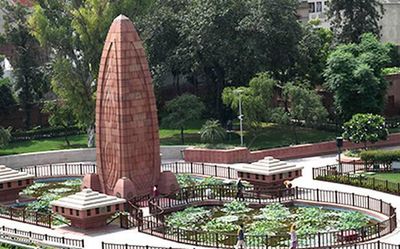 PM Modi pays tributes to Jallianwala Bagh massacre victims