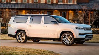 2023 Jeep Wagoneer L Models Debut With Escalade ESV-Beating Cargo Space
