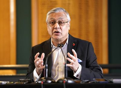 Lord Patel recognises pressures on Yorkshire but hopes team can focus on cricket