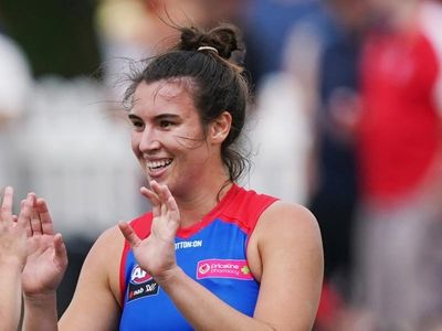 Bombers lure Toogood from AFLW Bulldogs