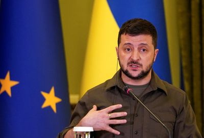 Zelenskiy accuses Russia of using phosphorous bombs, terror tactics