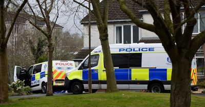 Cops swoop on house in Linlithgow with army called in