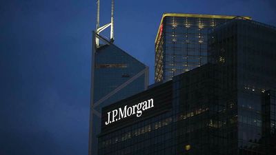 Dow Jones Climbs As Earnings Season Kicks Off; JPMorgan Slides On Earnings Miss