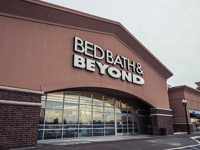 Bed Bath & Beyond Shares Plunge On Q4 Earnings Miss