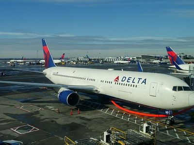 Delta Air Lines Shares Surge Post Q1 Results, Says Well-Positioned To Capitalize On Robust Consumer Demand