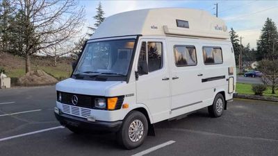 1992 Mercedes T1 Camper Offers Plenty Of Room To Stand Up Inside