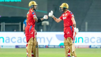 IPL 2022: Agarwal, Dhawan power Punjab Kings to 198 for 5 against Mumbai Indians