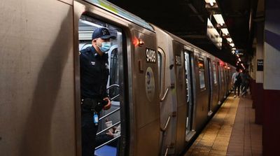 Police Hunt Gunman Who Wounded 10 in Brooklyn Subway Attack