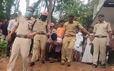 Firemen overpower man who threatened to kill infant