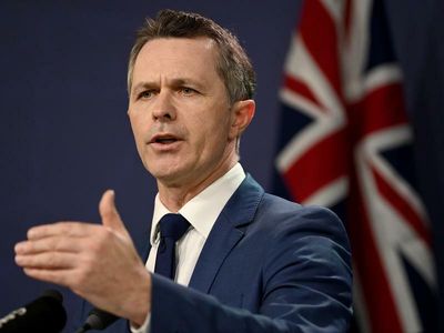 Labor to focus on health in campaign reset