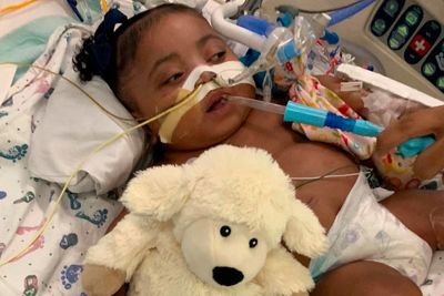 Texas girl at center of life support battle leaves hospital