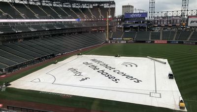 White Sox, Mariners underway after rain delay