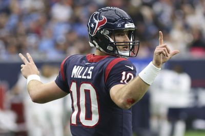 Texans C Justin Britt says QB Davis Mills developed calmness near the end of 2021