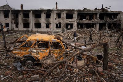 Neighbors back Ukraine, demand accountability for war crimes