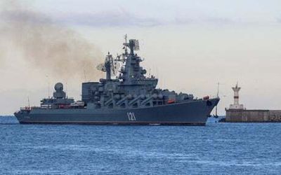 Russian flagship Moskva ‘seriously damaged’ after blast, say Ukrainian officials