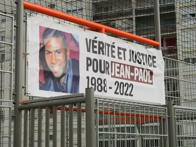 France: Police killing weighs in the banlieues before runoff vote