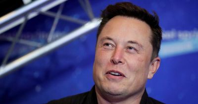 Elon Musk offers more than £30bn to buy Twitter